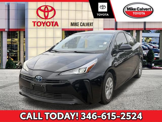Used 2019 Toyota Prius LE image 1