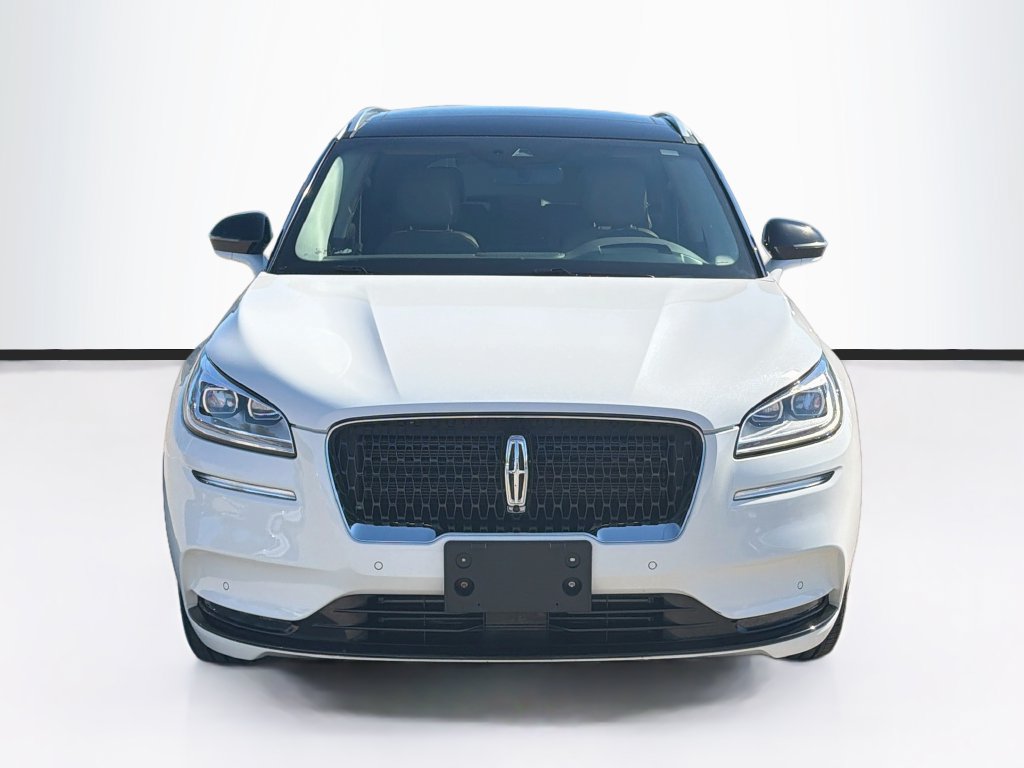 Used 2022 Lincoln Corsair Reserve w/ Equipment Group 201A AWD/4WD image 2
