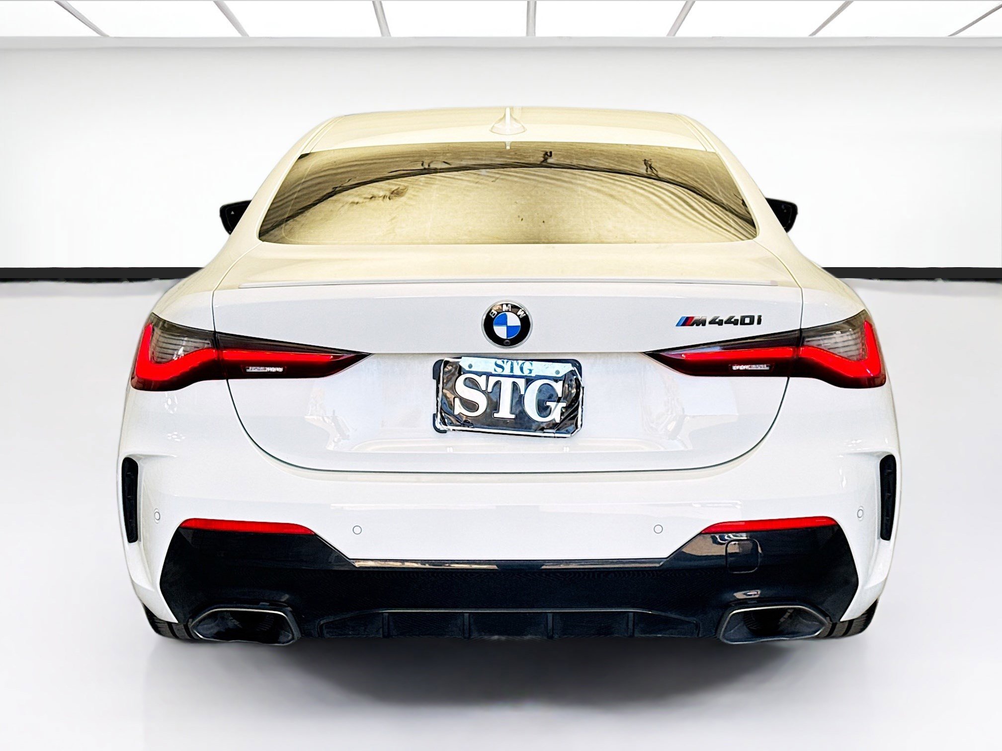 Used 2023 BMW M440i Coupe image 5