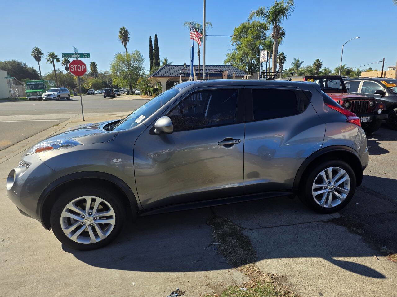 Used 2011 Nissan Juke SV FWD image 6