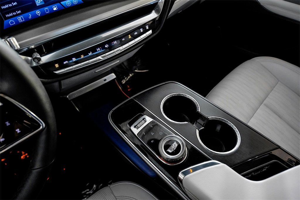 Used 2024 Cadillac Lyriq Luxury image 24