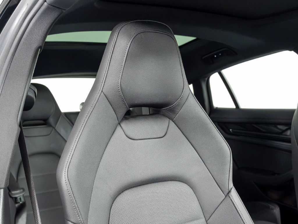 Certified 2026 Porsche Panamera 4 AWD/4WD image 38