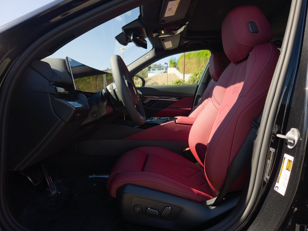 New 2027 BMW 530i w/ M Sport Package RWD image 7