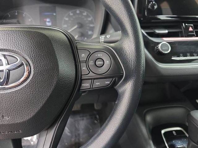Used 2023 Toyota Corolla LE FWD image 18