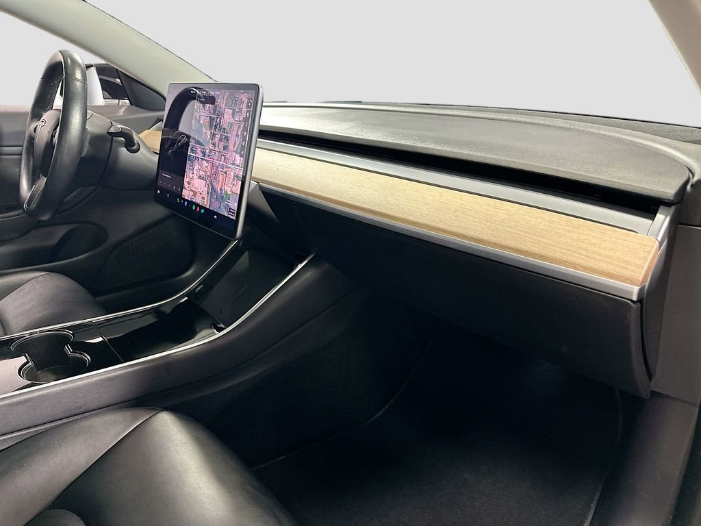 Used 2018 Tesla Model 3 Long Range image 29