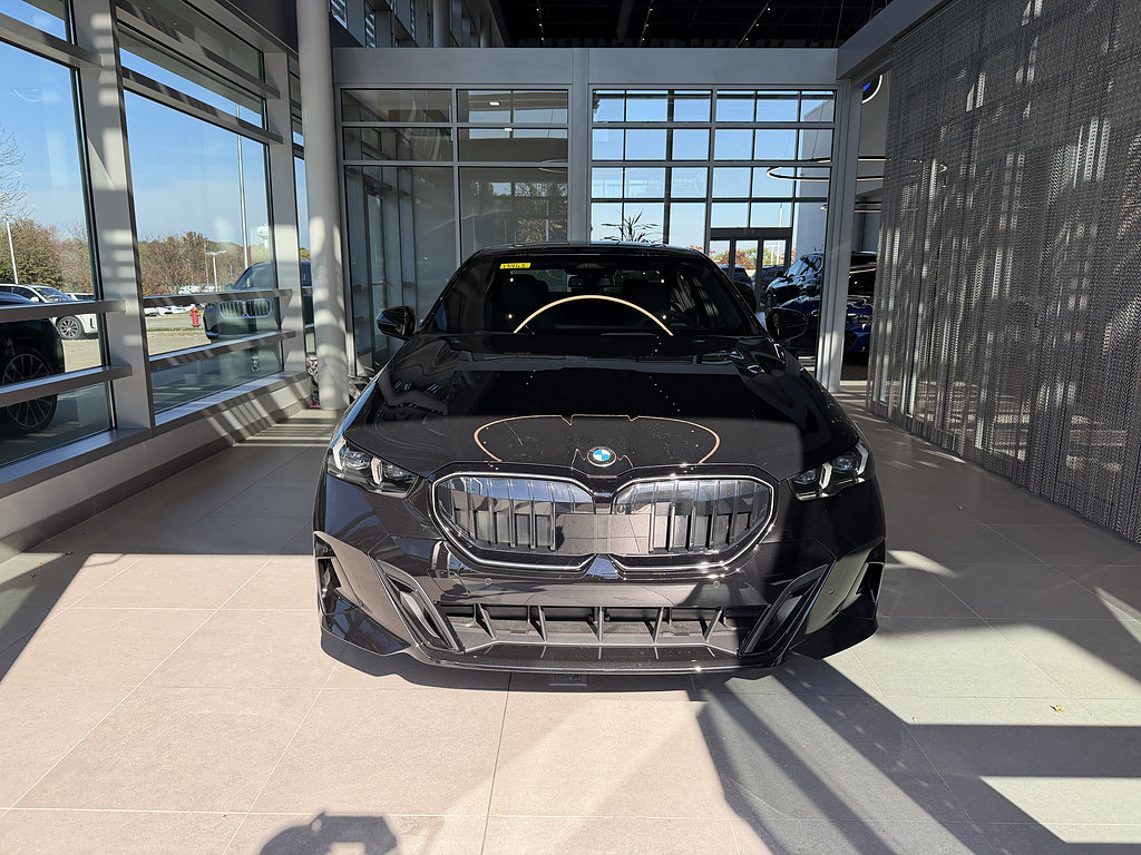 New 2027 BMW 530i xDrive w/ M Sport Package AWD/4WD image 2