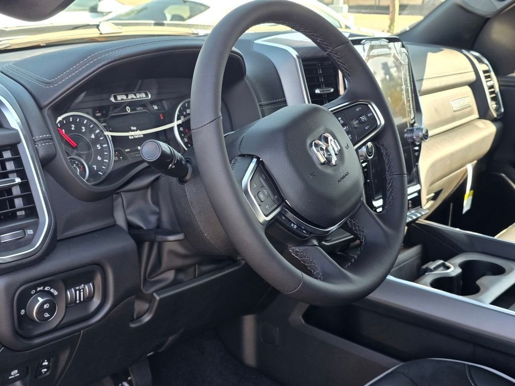 New 2026 RAM 1500 Laramie w/ Sport Appearance Package AWD/4WD image 7