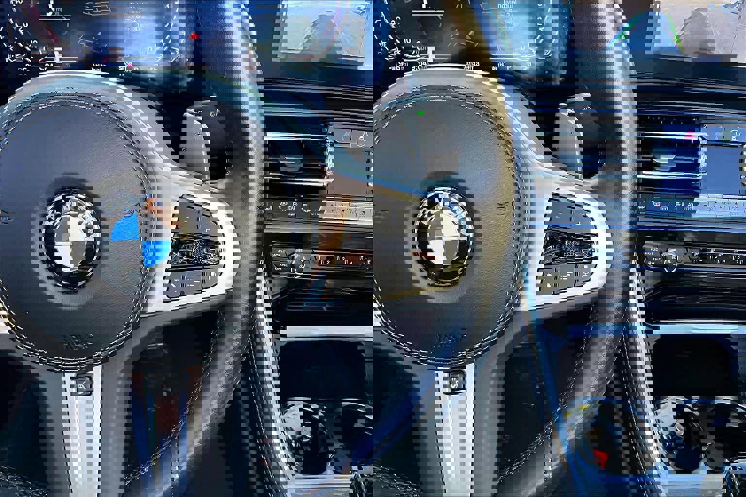 Used 2022 BMW 840i Convertible image 21