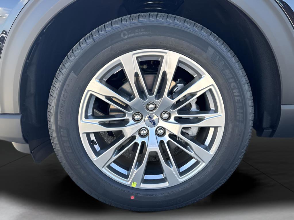 New 2026 Ford Explorer Active w/ Active Comfort Package image 19