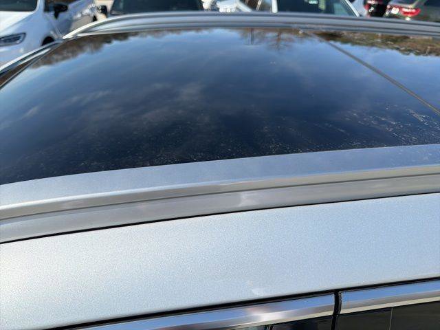 Used 2025 Kia Sorento SX Prestige image 9