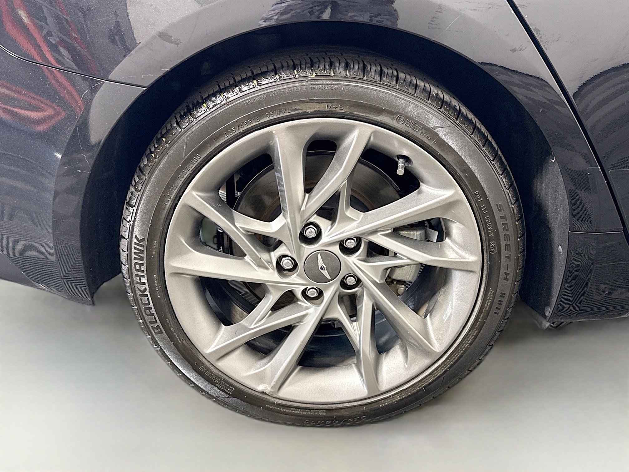 Used 2022 Genesis G70 2.0T RWD image 33