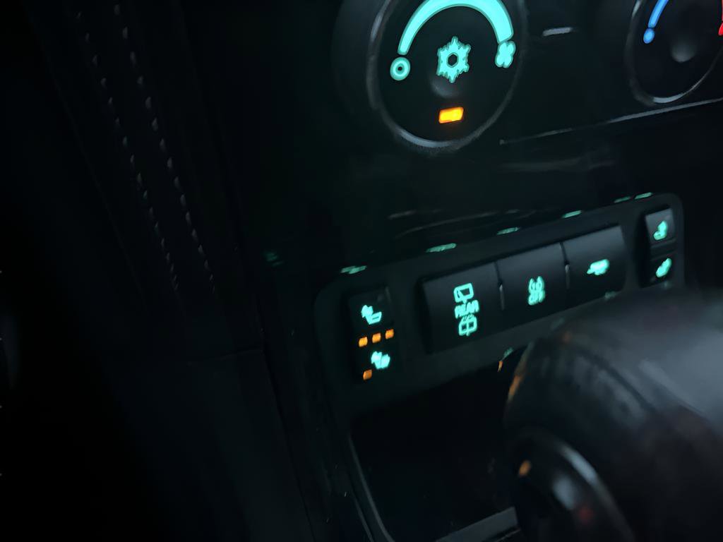 Used 2017 Chevrolet Traverse LT w/ Style and Technology Package FWD image 29