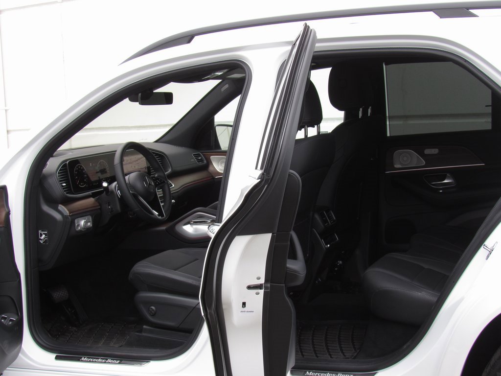 New 2025 Mercedes-Benz GLE 450e 4MATIC image 14