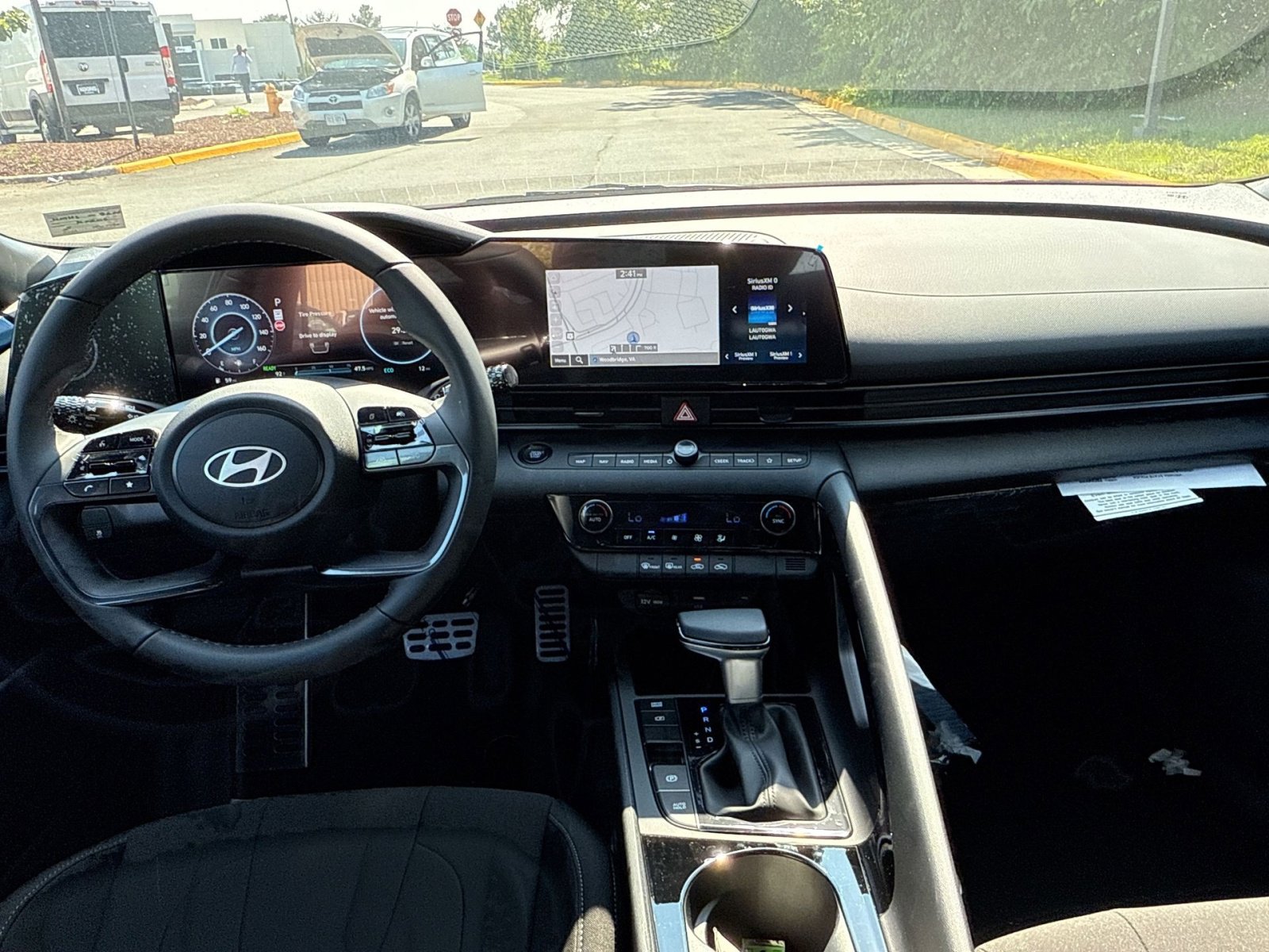 New 2025 Hyundai Elantra SEL image 22