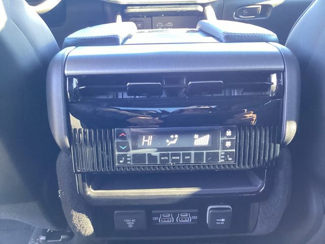 New 2026 Jeep Grand Wagoneer Limited w/ Premium Group II image 19
