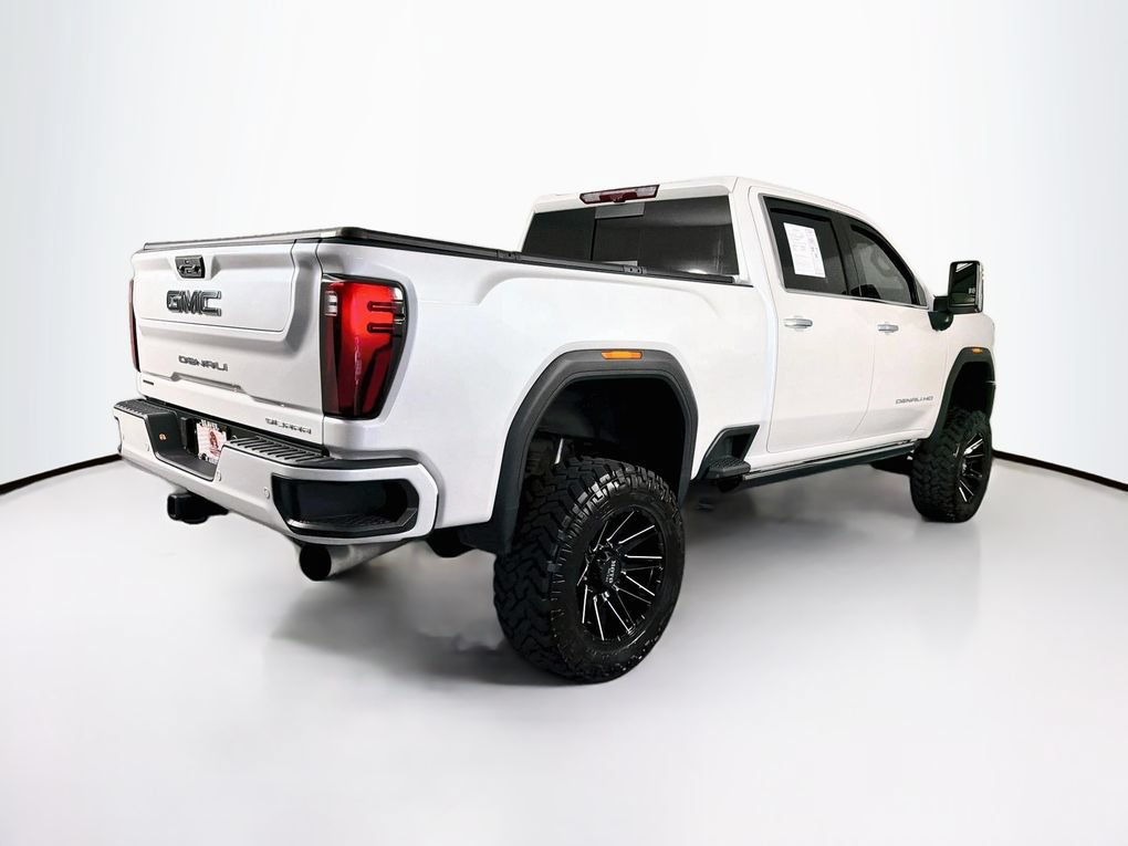 Used 2024 GMC Sierra 2500 Denali Ultimate AWD/4WD image 10