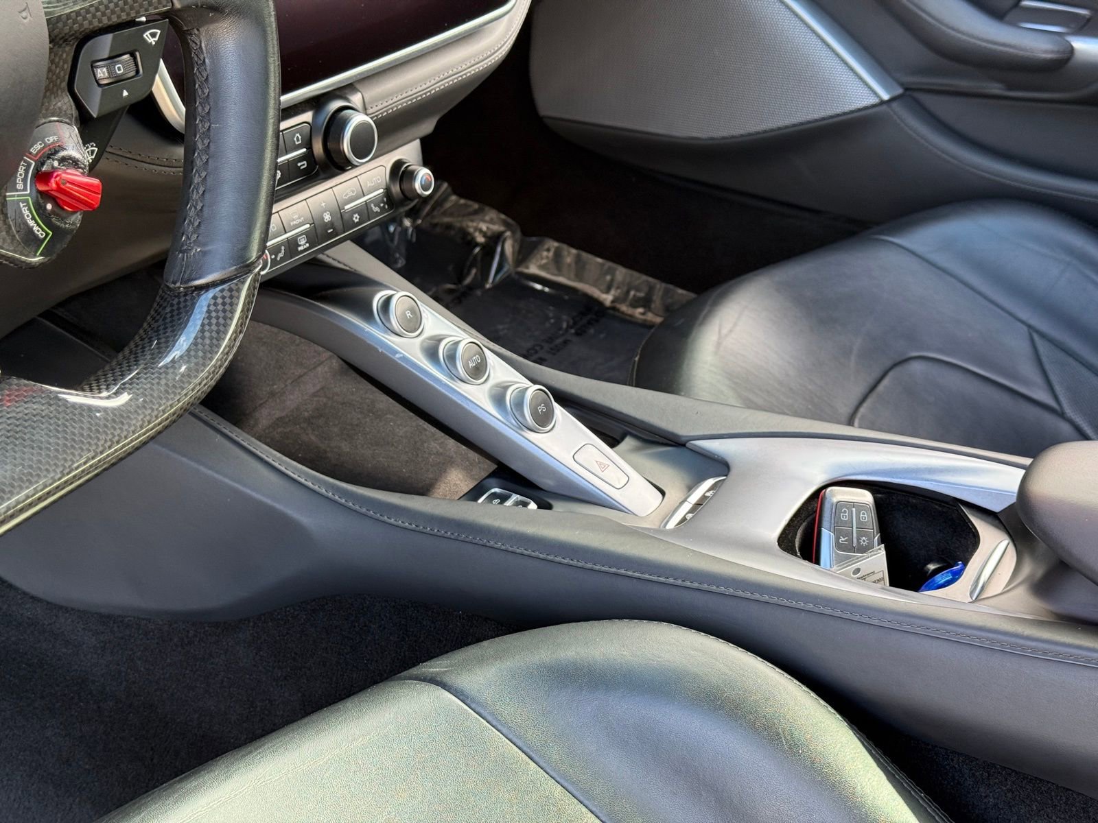 Used 2019 Ferrari Portofino image 22