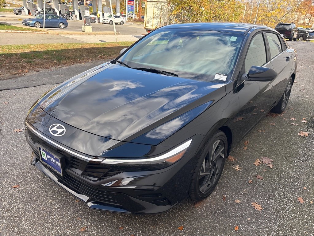 Used 2025 Hyundai Elantra SEL