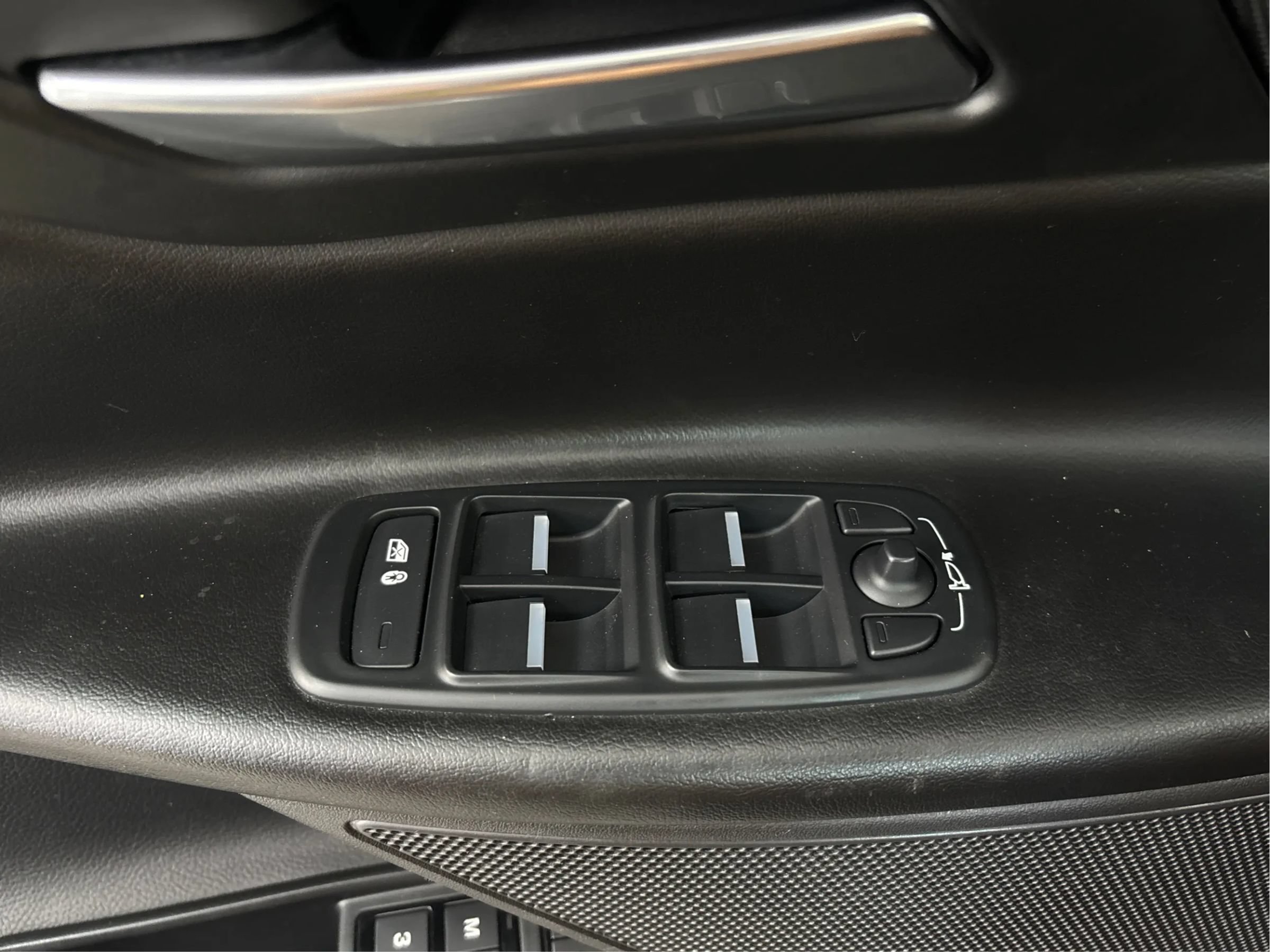 Used 2018 Jaguar XE Prestige AWD/4WD image 41