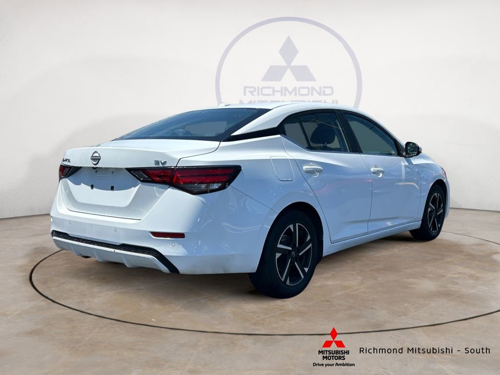 Used 2024 Nissan Sentra SV FWD image 3