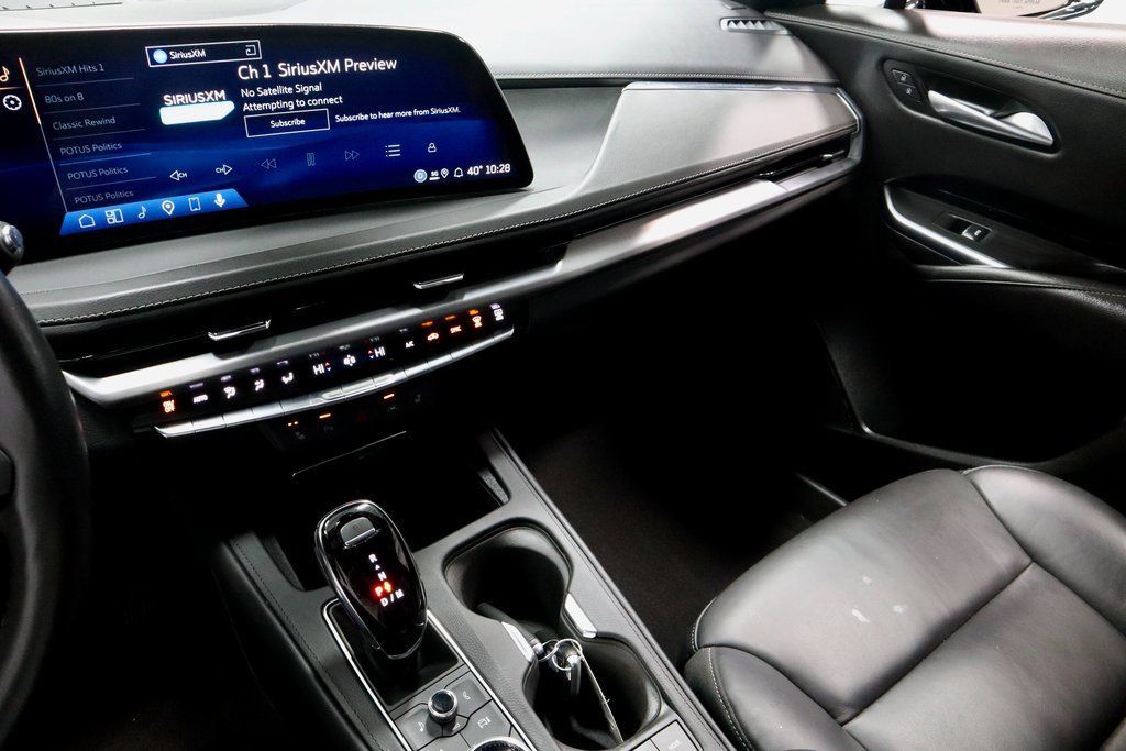 Used 2024 Cadillac XT4 Luxury image 29