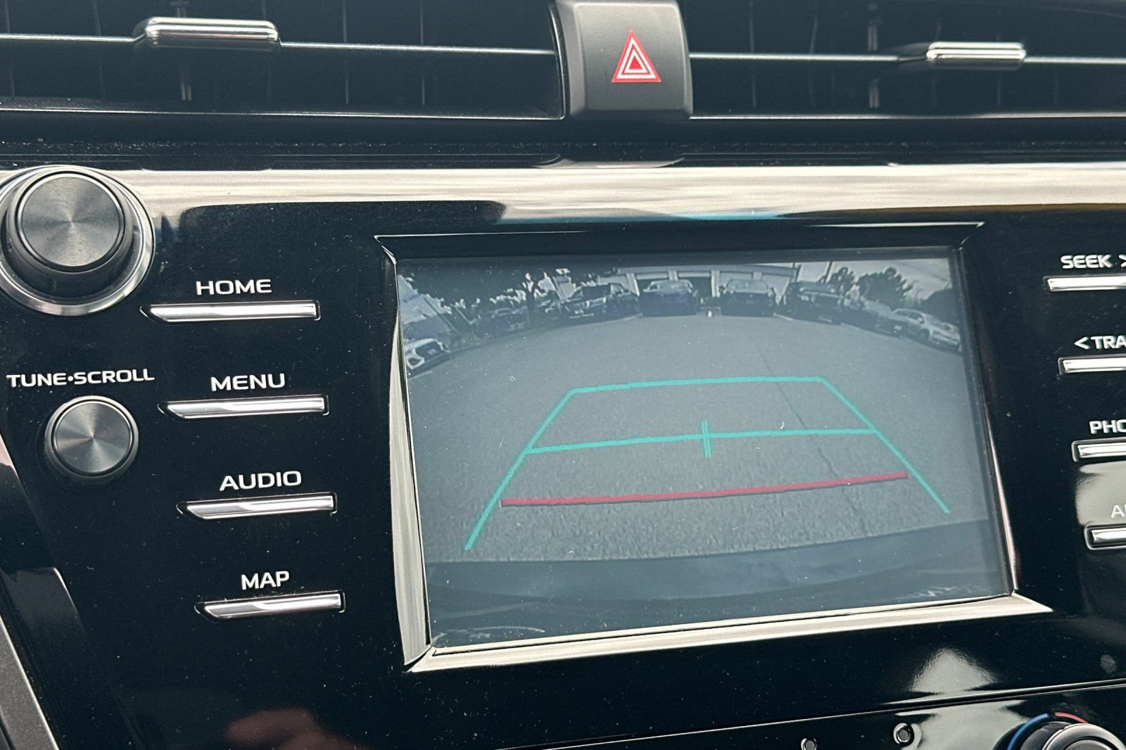 Used 2019 Toyota Camry LE FWD image 20