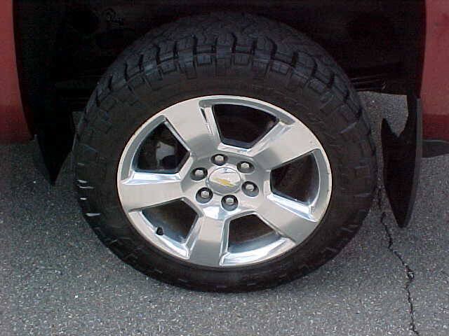 Used 2014 Chevrolet Silverado 1500 LT w/ LT Convenience Package AWD/4WD image 9