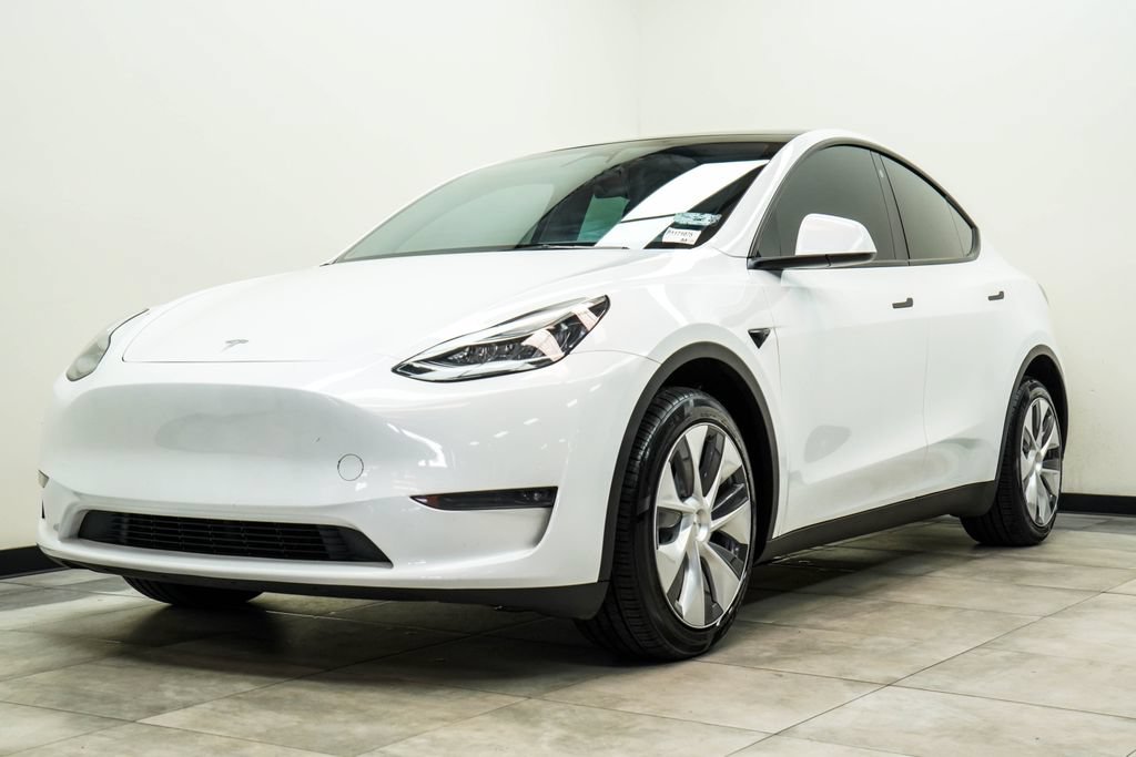 Used 2023 Tesla Model Y Long Range AWD/4WD image 9