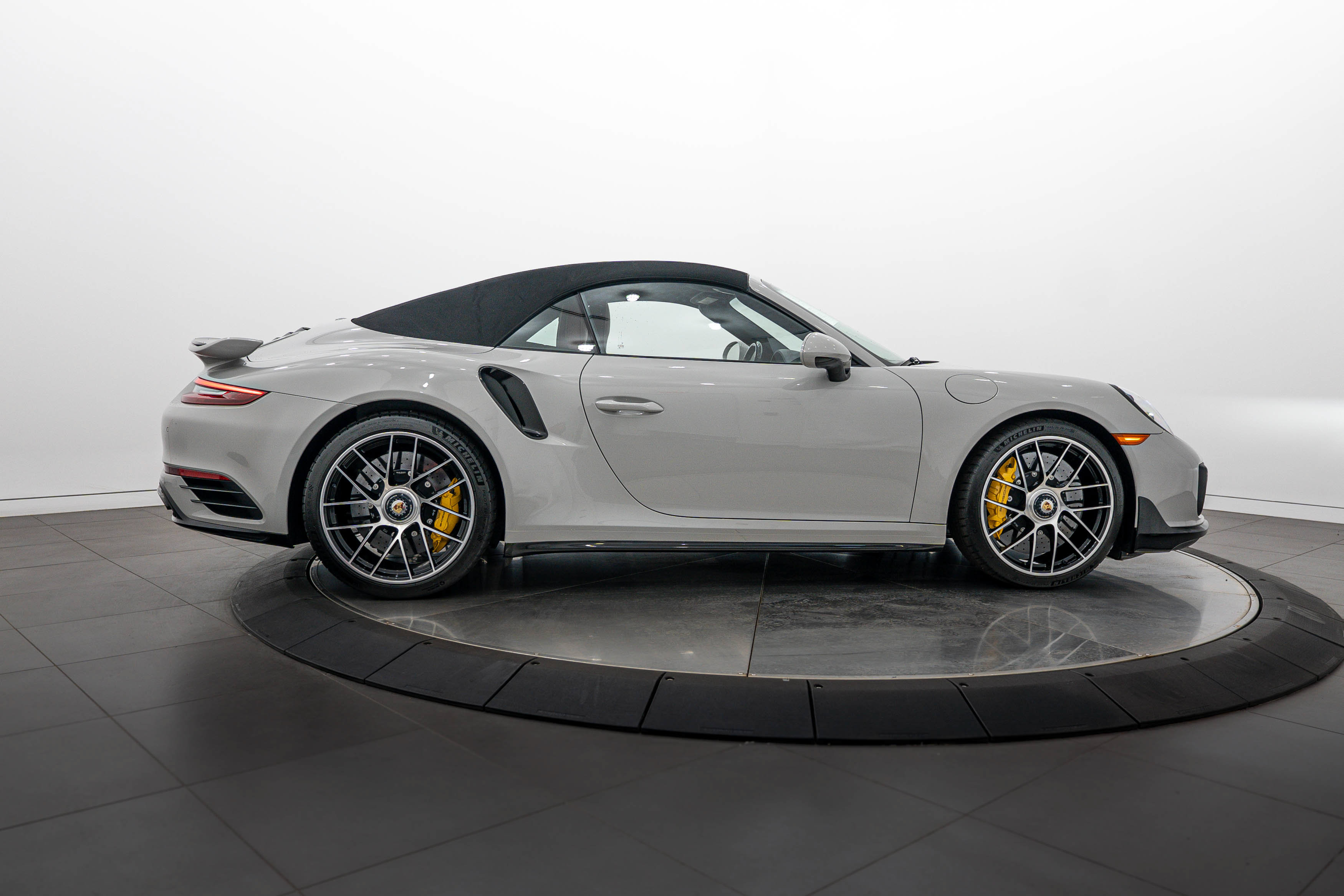 Certified 2019 Porsche 911 Turbo S AWD/4WD image 28