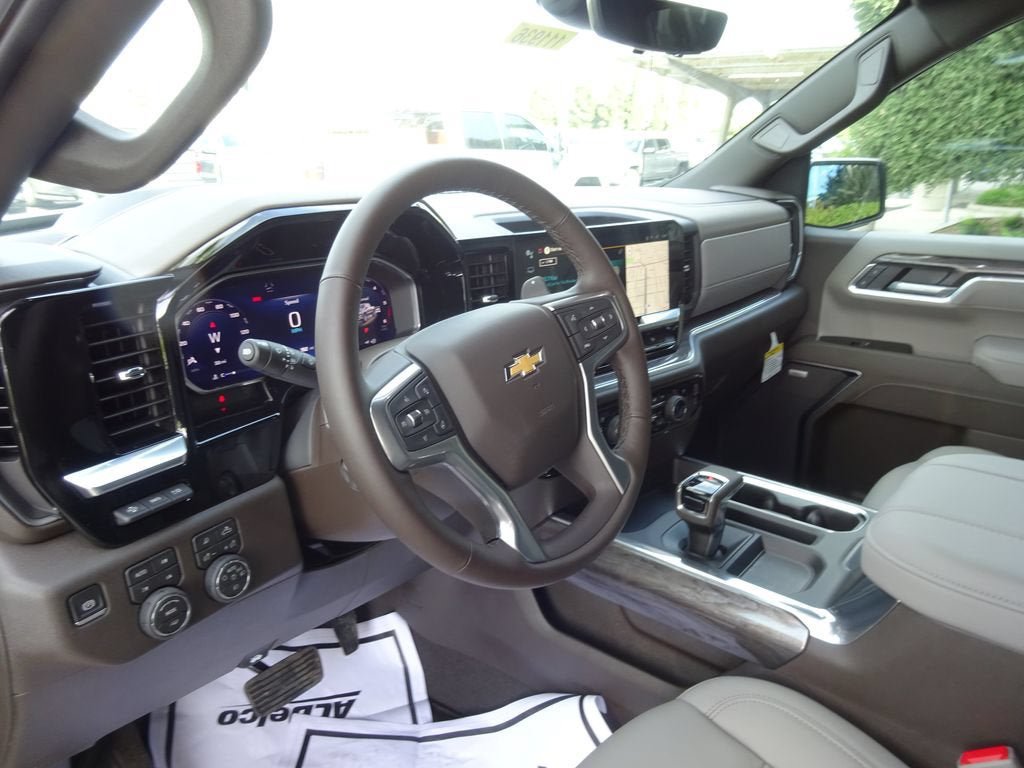 New 2026 Chevrolet Silverado 1500 LTZ w/ Technology Package AWD/4WD image 12