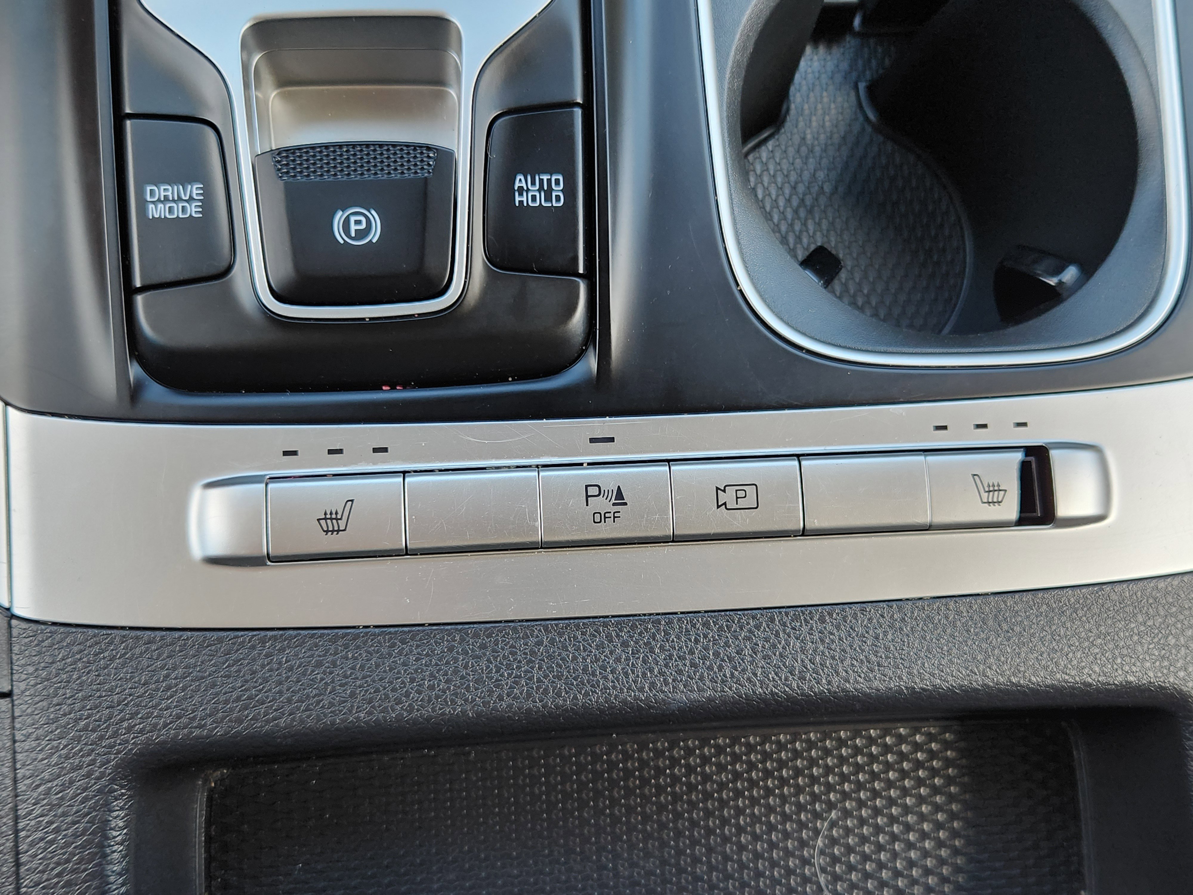 Used 2024 Kia Carnival LX image 25