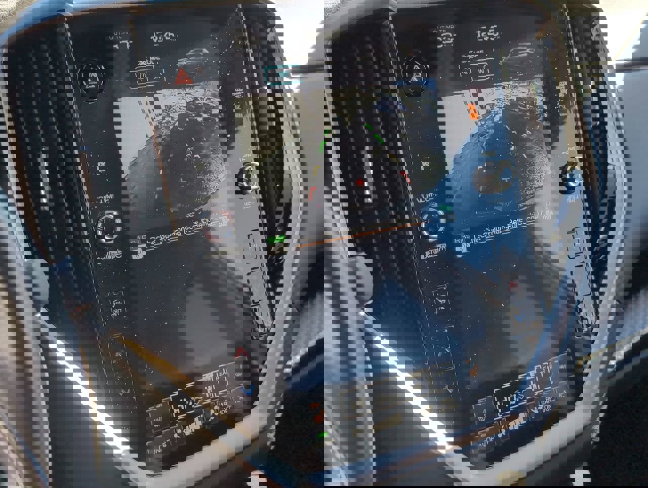 Used 2024 Subaru Ascent Premium w/ Convenience Package image 22