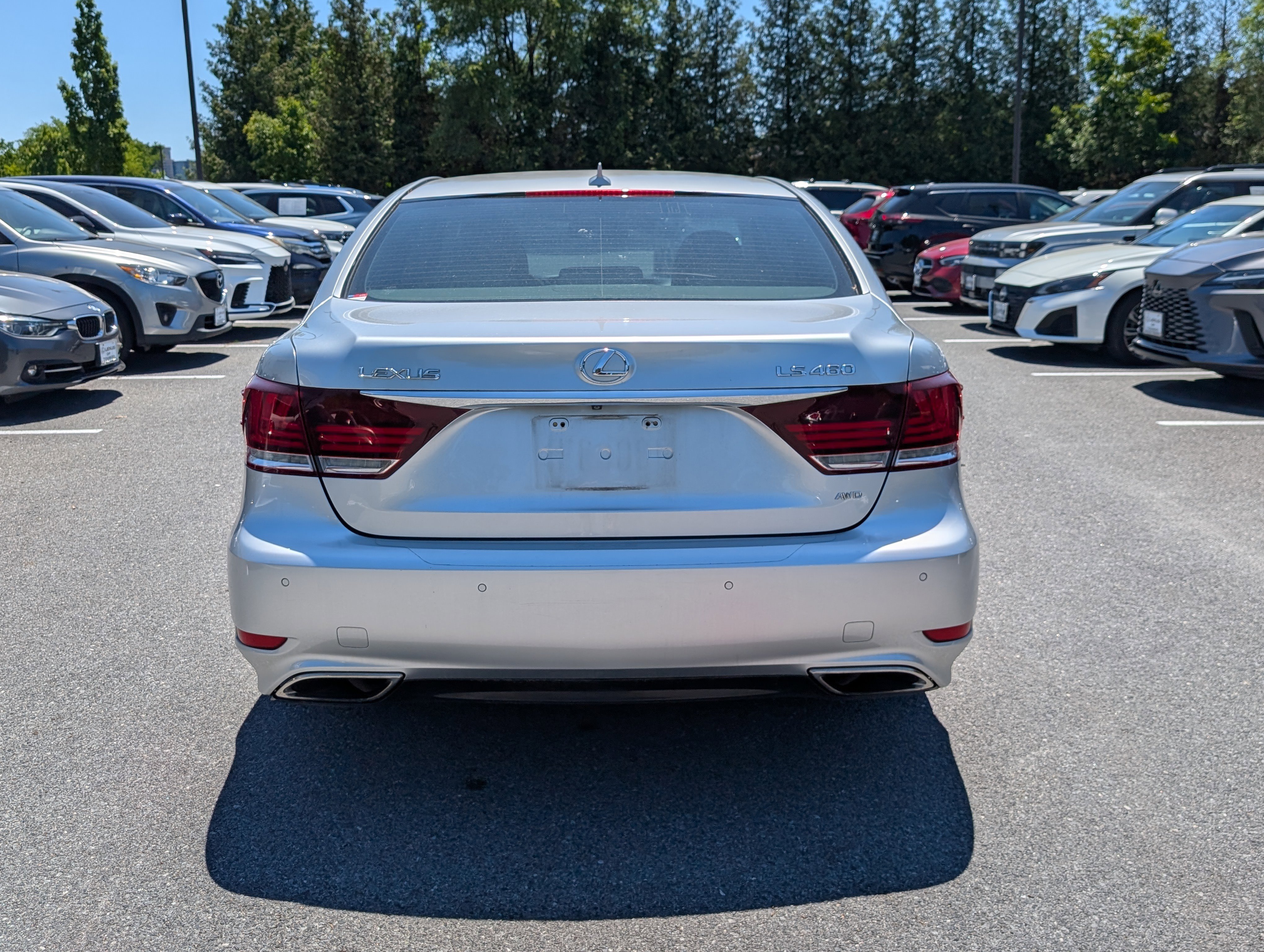 Used 2013 Lexus LS 460 AWD w/ Comfort Pkg image 4