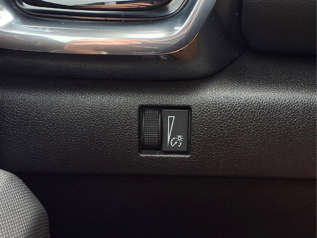 Used 2024 GMC Canyon Elevation RWD image 12