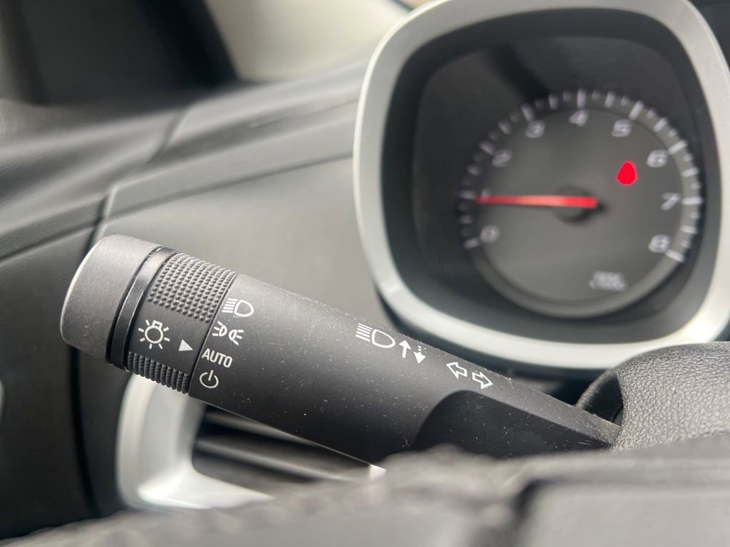 Used 2014 Chevrolet Equinox LT w/ Driver Convenience Package image 31