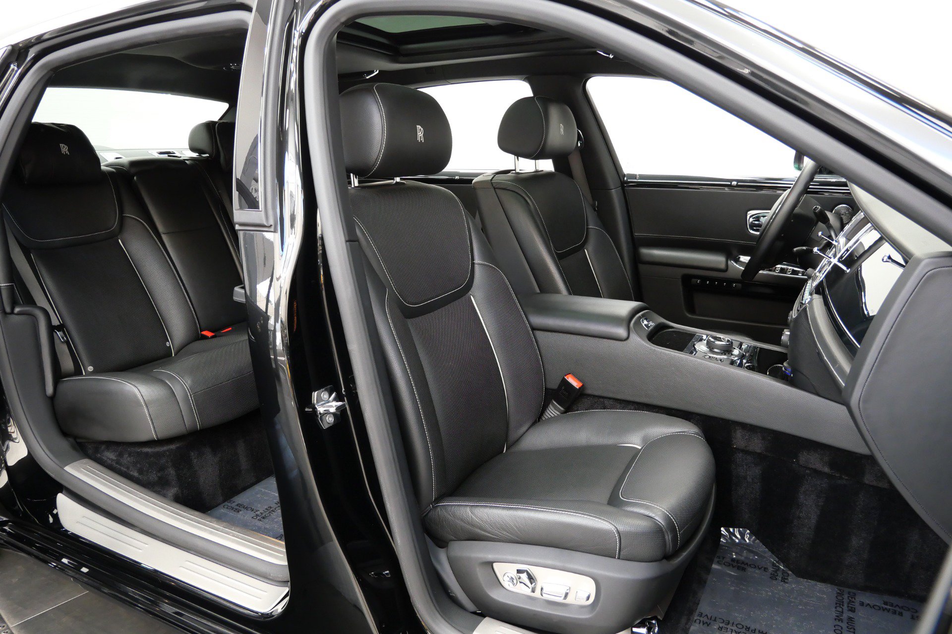 Used 2019 Rolls-Royce Ghost Extended Wheelbase RWD image 26