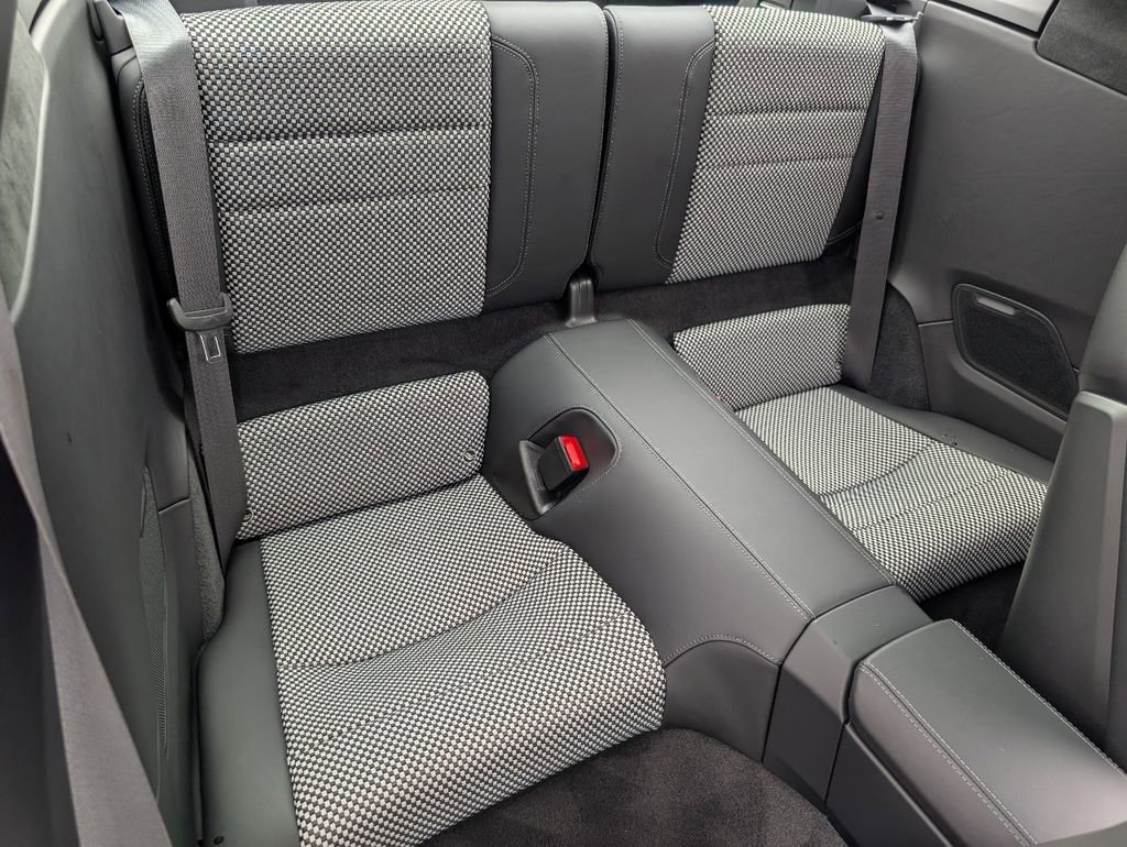 Used 2024 Porsche 911 image 7