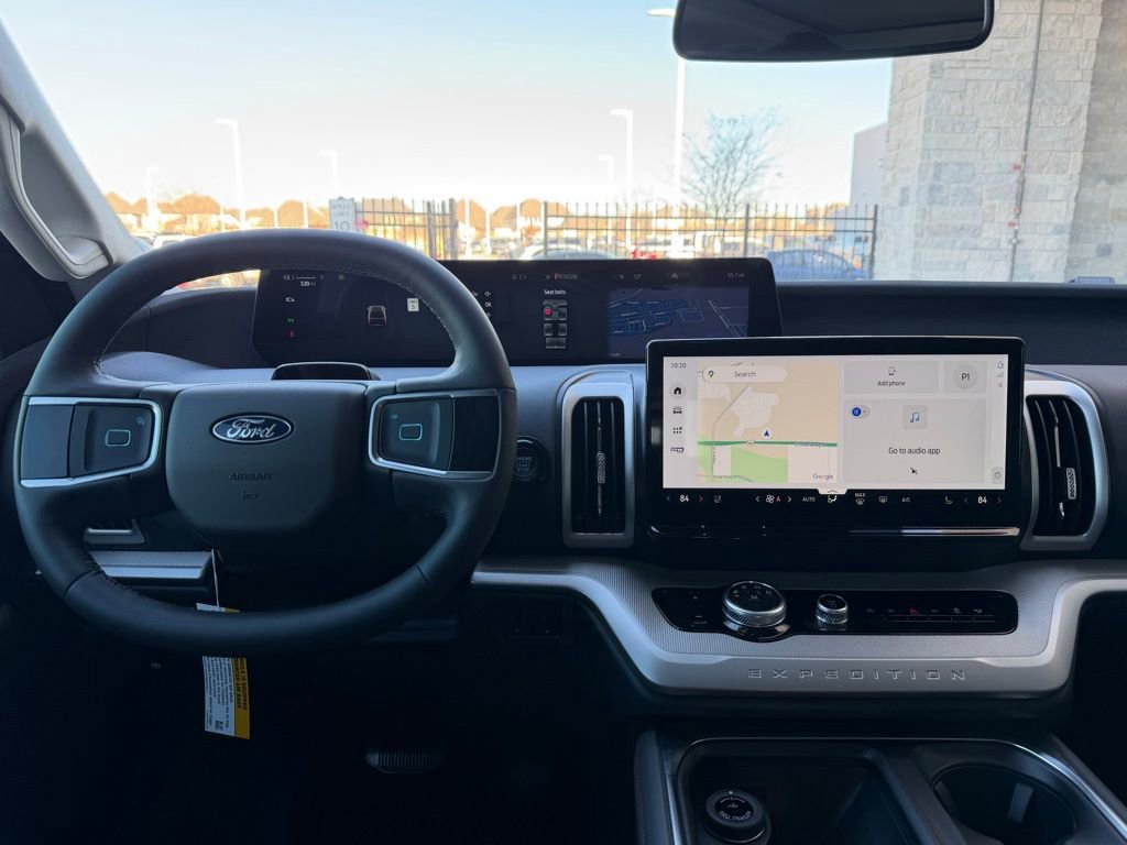 New 2025 Ford Expedition Active image 30