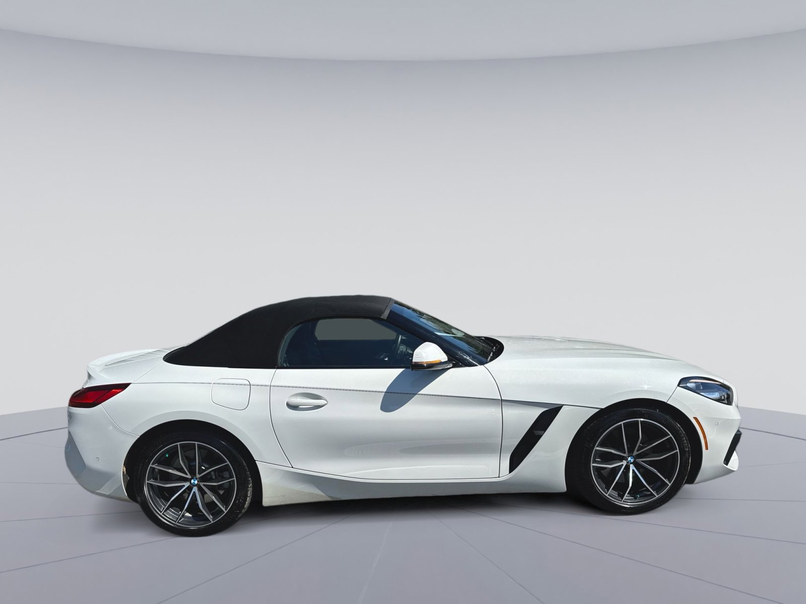 Used 2019 BMW Z4 sDrive30i w/ Convenience Package image 31