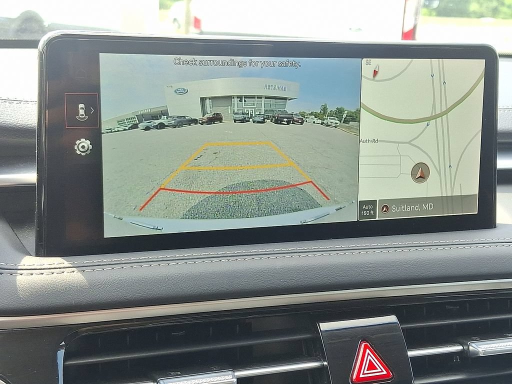 Used 2025 Genesis G70 2.5T RWD image 18