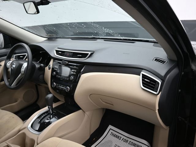 Used 2016 Nissan Rogue SV image 9