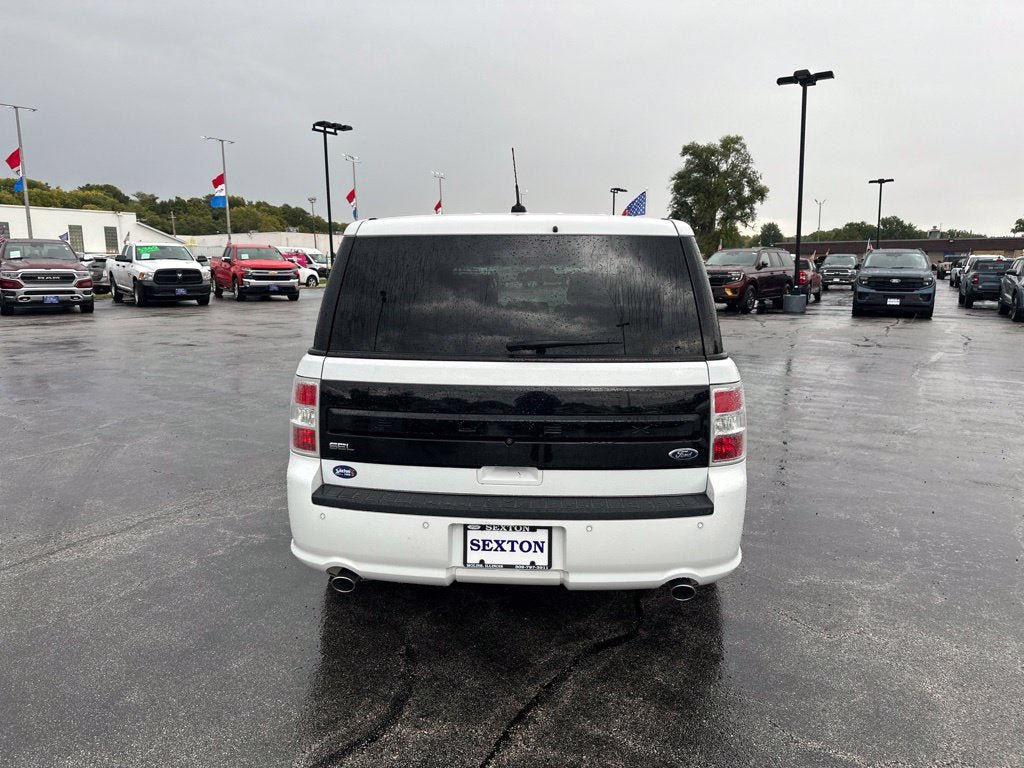 Used 2019 Ford Flex SEL w/ Equipment Group 202A FWD image 5