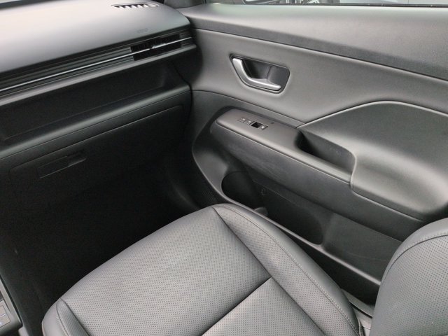 Certified 2024 Hyundai Kona Limited FWD image 17