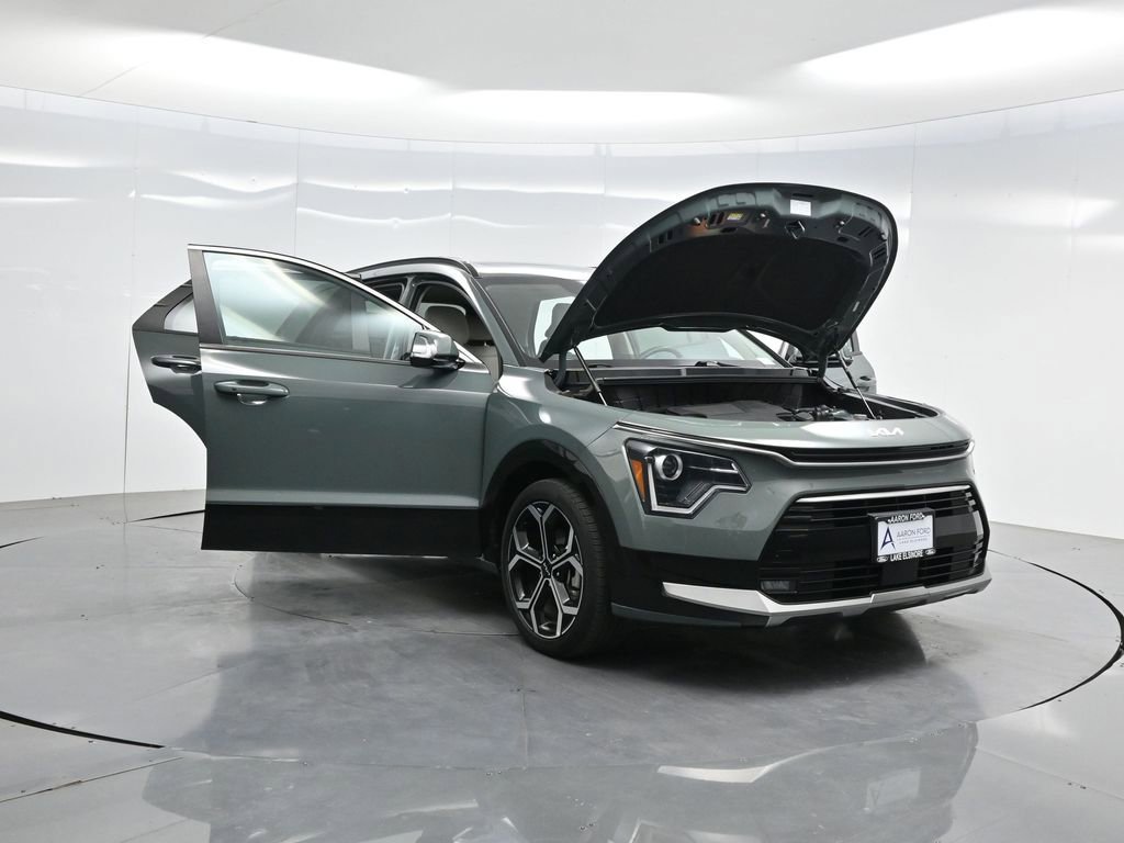 Used 2023 Kia Niro EX Touring image 37