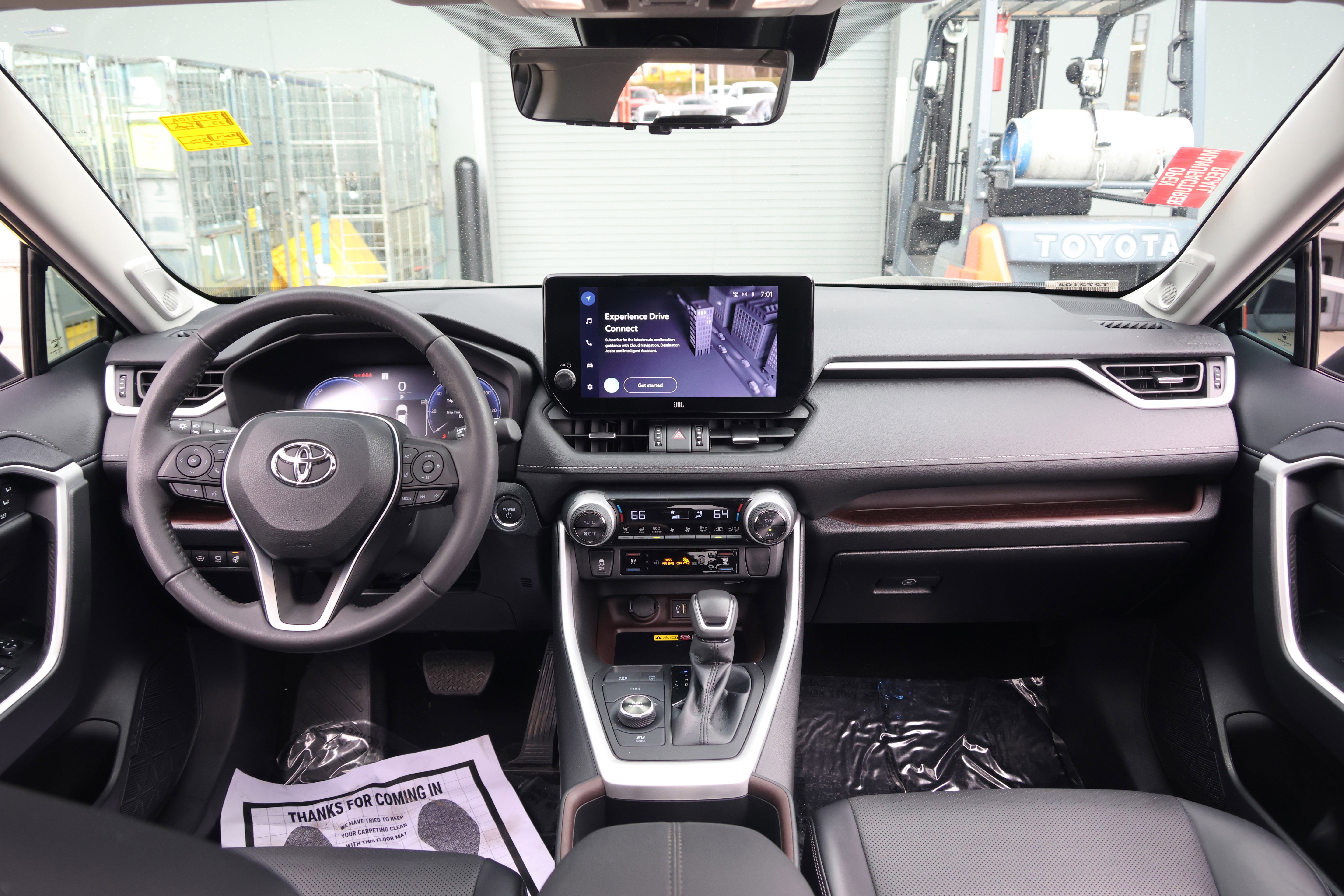 Used 2023 Toyota RAV4 Limited image 16