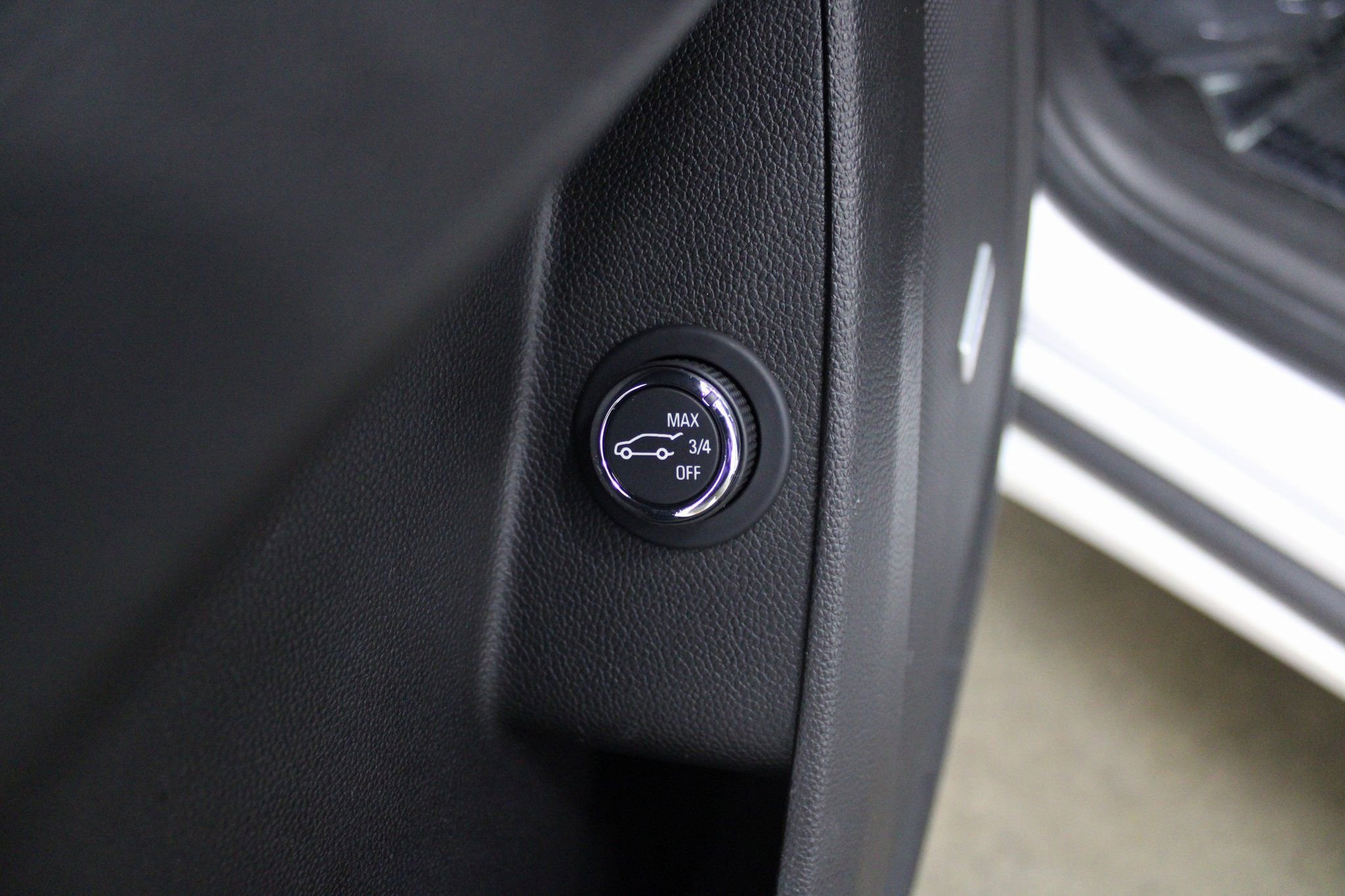 Used 2021 Chevrolet Traverse Premier w/ LPO, Floor Liner Package image 16