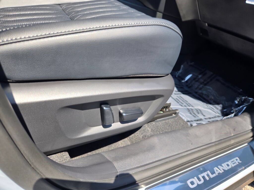 New 2026 Mitsubishi Outlander SEL AWD/4WD image 5