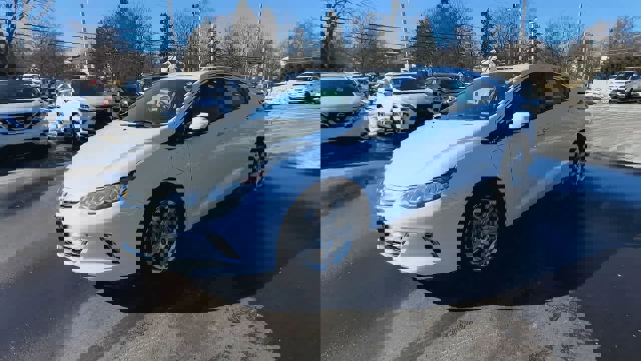 Used 2017 Chevrolet Volt LT image 4