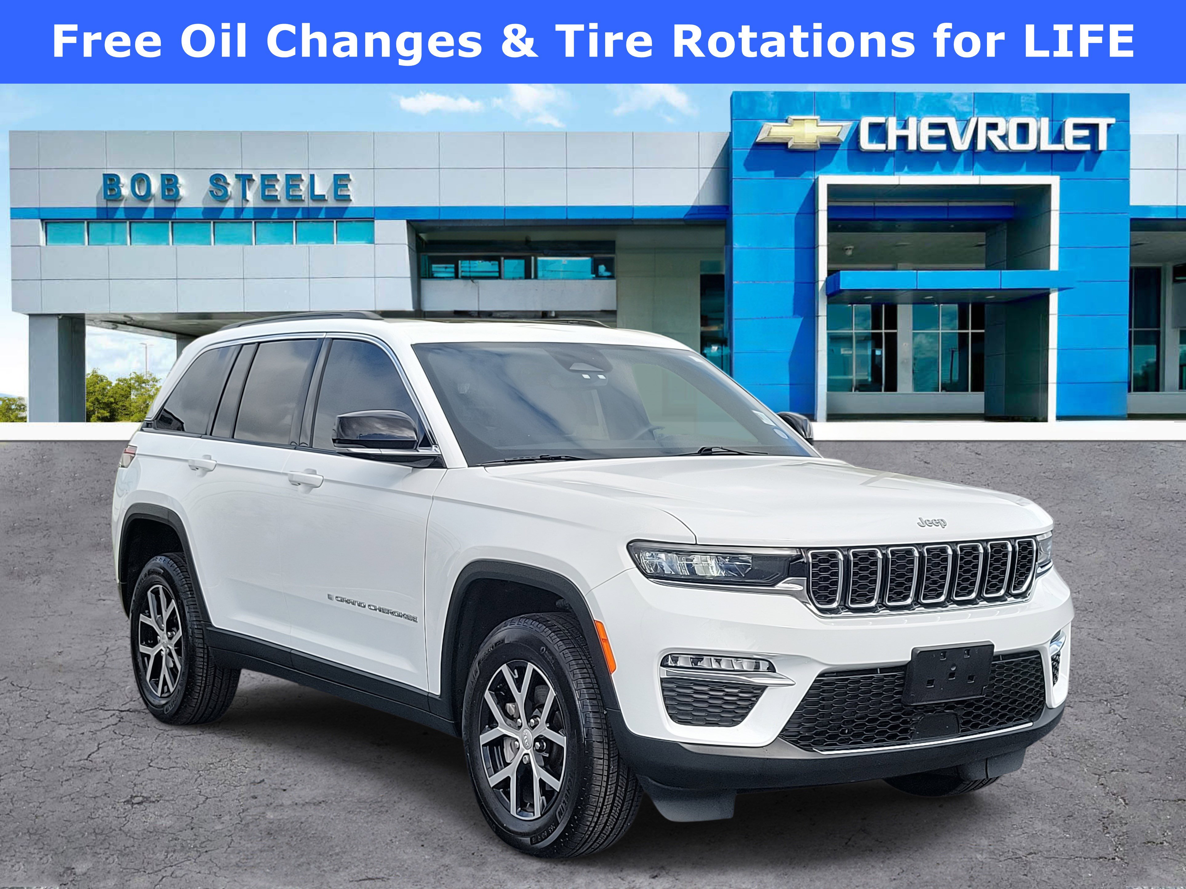 Used 2024 Jeep Grand Cherokee Limited w/ Trailer Tow Package AWD/4WD image 1