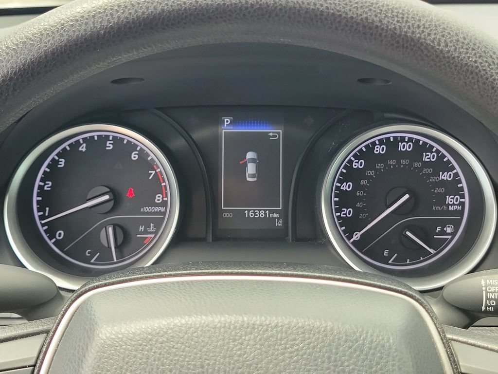 Used 2022 Toyota Camry LE FWD image 24